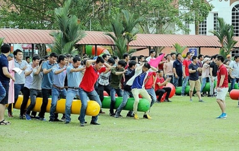 PVE: Ra biển lớn bằng việc làm nhỏ