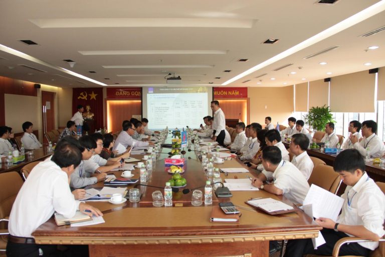 Lãnh đạo Tập đoàn làm việc tại PVE về kết quả và kế hoạch SXKD năm 2013 và 2014