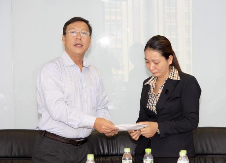 Chung một tấm lòng PVE